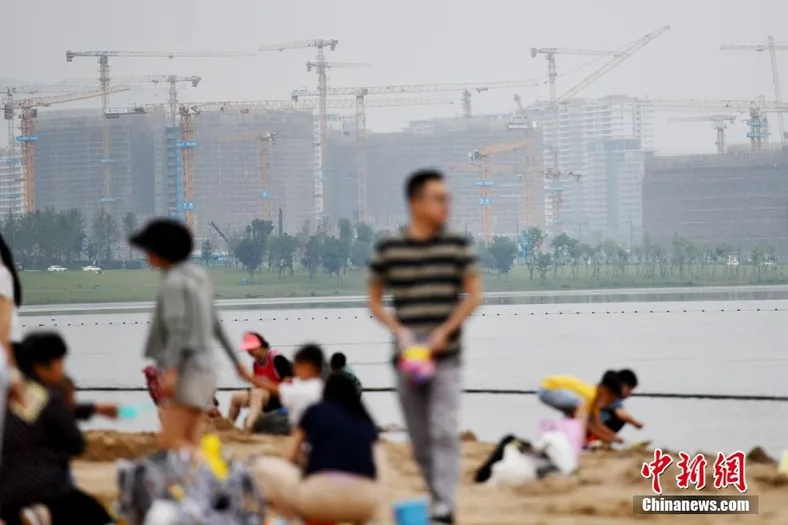 图为成都一在建住宅。（资料图片） 中新社记者 张浪　摄