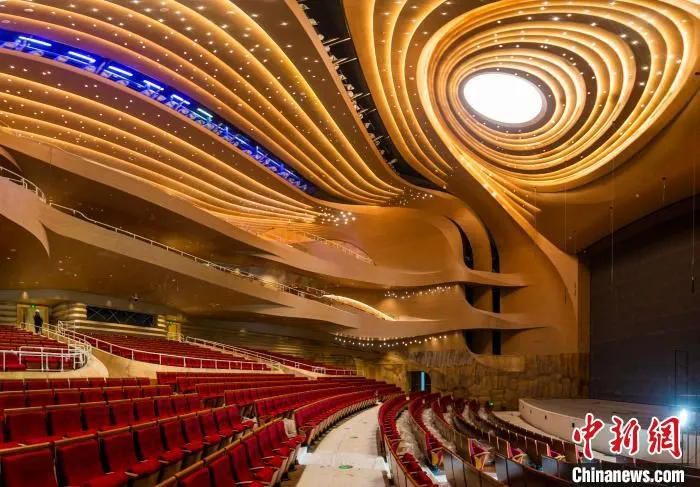 扬州运河大剧院四大演出厅，唱响运河文化“四季歌”。　扬州运河文化投资集团供图 摄