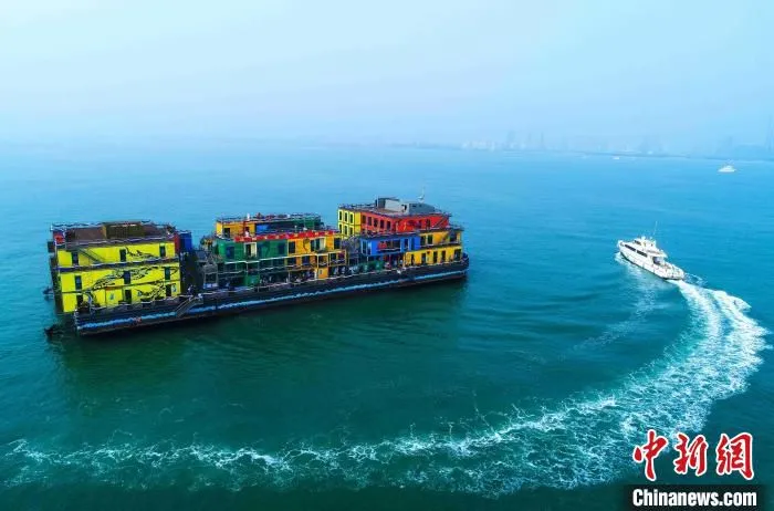 图为中国最大海洋牧场多功能配套平台“海上牧歌”。 日照市海洋发展局 供图