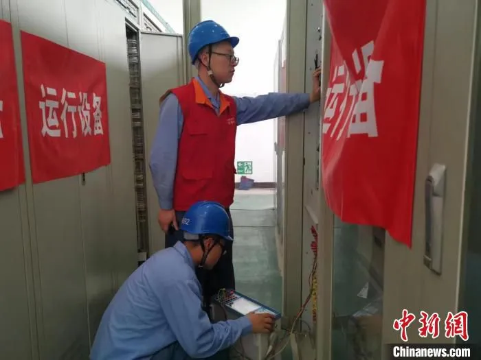 参加工作以来，马超年均外出工作168天。　张阳 摄