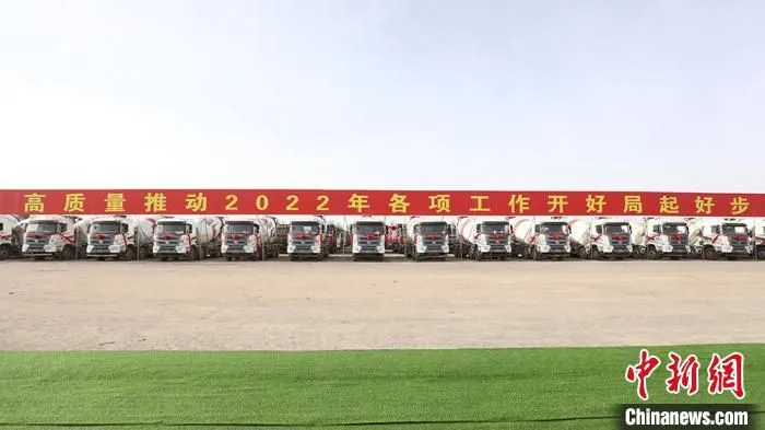 此次开复工项目共计210个，计划总投资545.9亿元。　新疆兵团第一师阿拉尔市融媒体中心供图