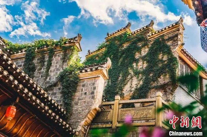 图为中南门。　杨雄 摄
