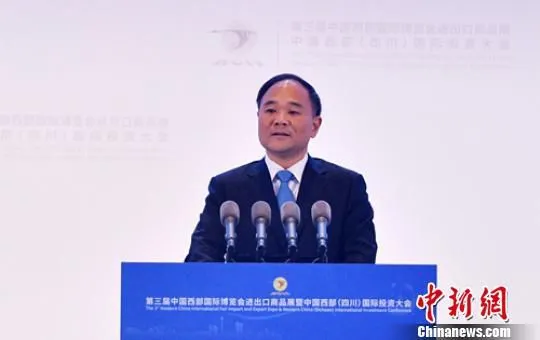 浙江吉利控股集团董事长李书福。　刘忠俊 摄
