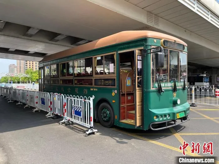 仿古铛铛车 河北区委宣传部供图