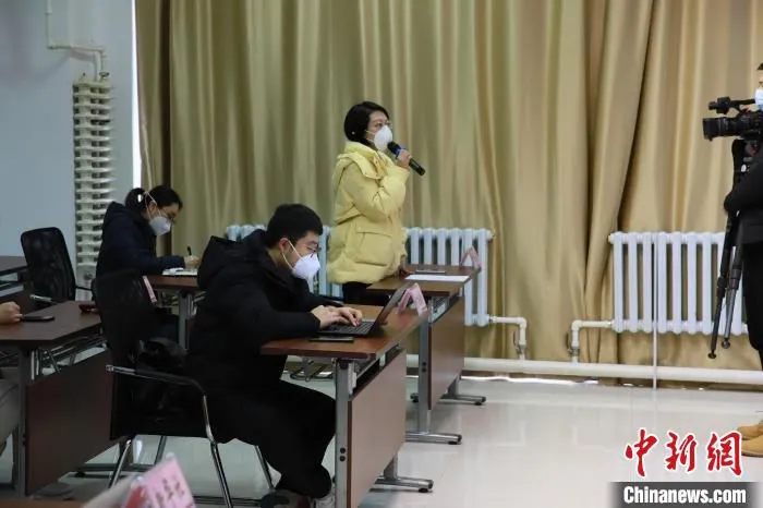 中新网记者提问。　李蒋铭 摄