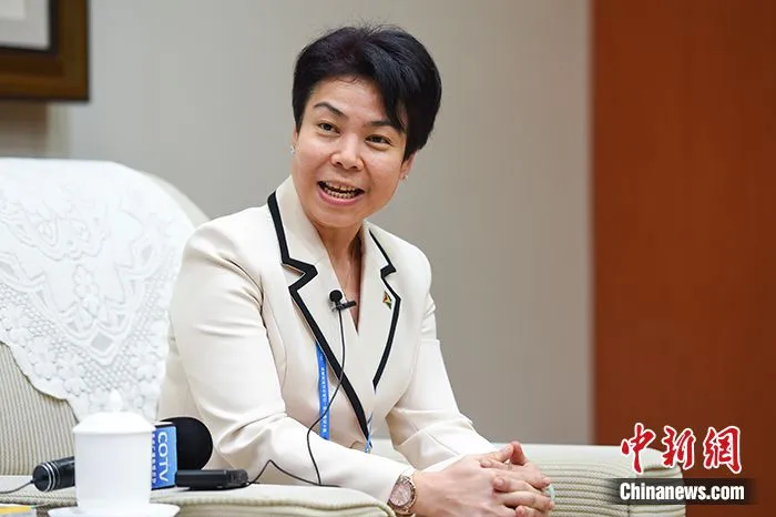 图为圭亚那驻华大使周雅欣接受媒体采访。 中新社记者 何蓬磊 摄