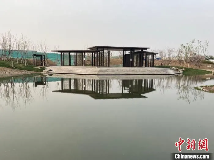 建设中的画眉山雨水湿地公园。　徐婧 摄