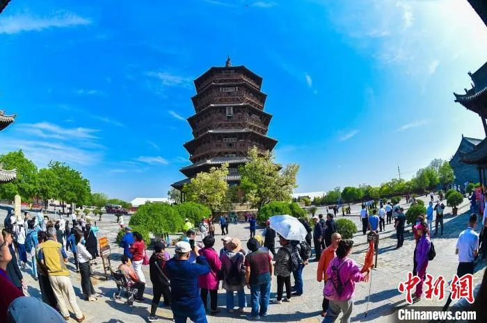 22日至24日，第十二届中博会朔州分会场暨应县木塔·朔州第四届陶交会于山西省朔州市应县举行。　吴俊杰 摄