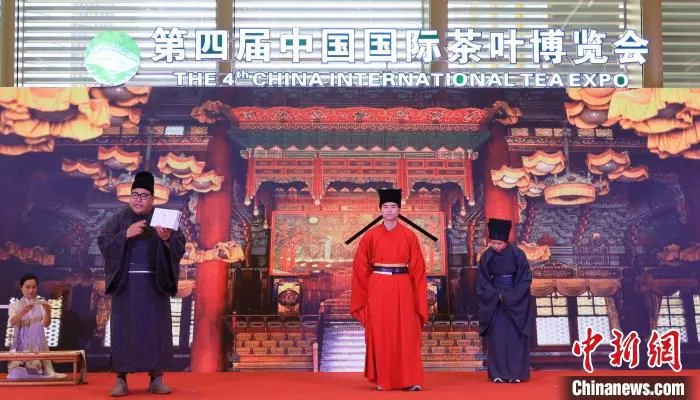 “莲城雾峰”香飘千年情景剧。　董易鑫 摄