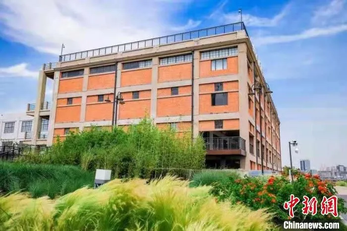 杨浦区将着力精准施策，加强效能提速，促进信息整合，突破瓶颈壁垒。　杨浦区新闻办 摄