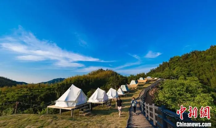 金华市浦江县花桥乡源头村高塘自然村星空露营基地。该乡已与义乌市稠城街道实现共富结对共建。　陈宇供图