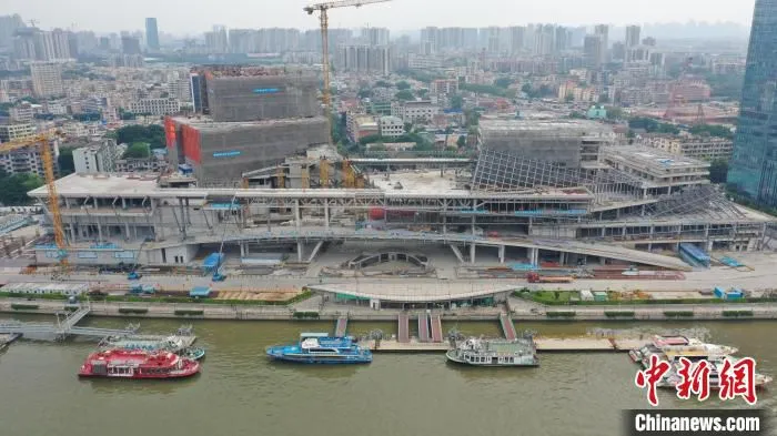 广东省重点文化工程“三馆合一”项目主体结构封顶 中建三局供图