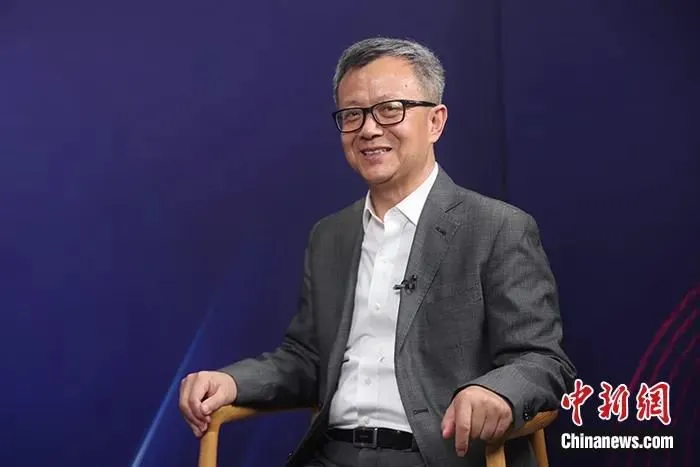 中新社“中国焦点面对面”专访清华大学能源环境经济研究所所长、全国碳排放交易体系总体设计技术专家组负责人张希良。中新社记者 蒋启明 摄 