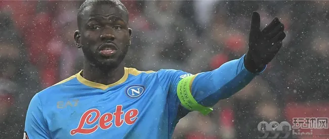 那不勒斯双线作战压力大