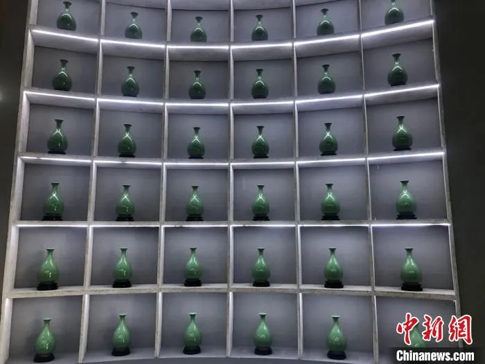 龙泉青瓷。　林波 摄