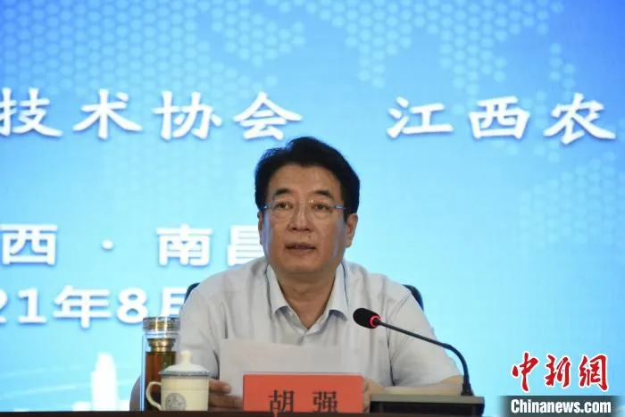 图为江西省副省长胡强致辞讲话。　袁甲 摄