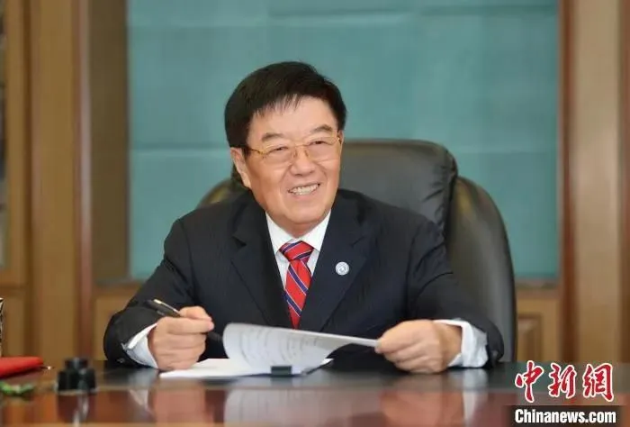 扬子江药业集团董事长徐镜人。肖勇 摄