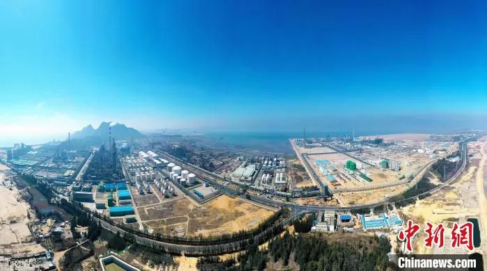 古雷石化基地全景图。　古雷开发区供图 摄