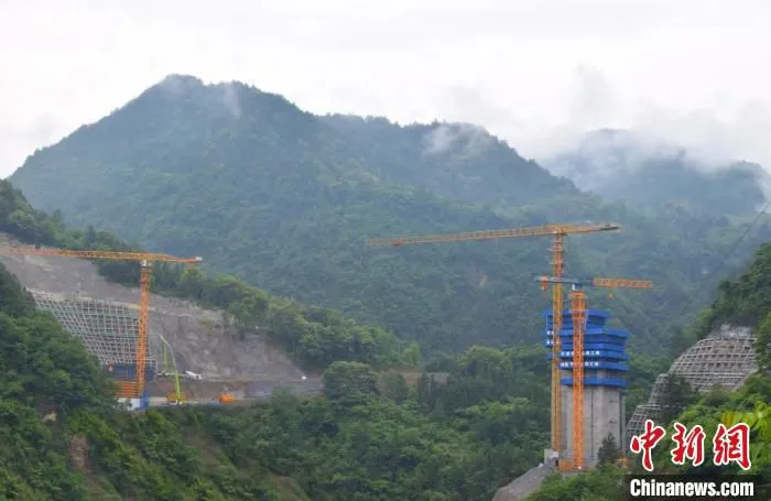 图为巫云开高速双河口特大桥。　重庆市高速巫云开建设有限公司供图