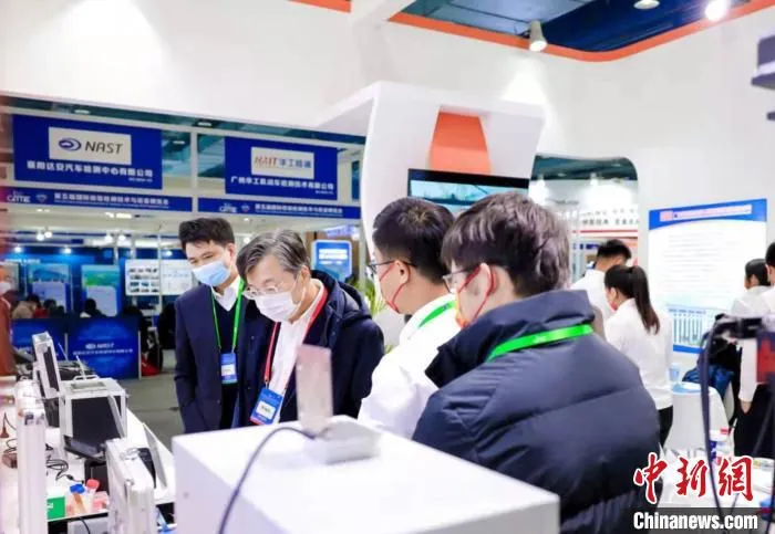 观看展览 检博会组委会 供图