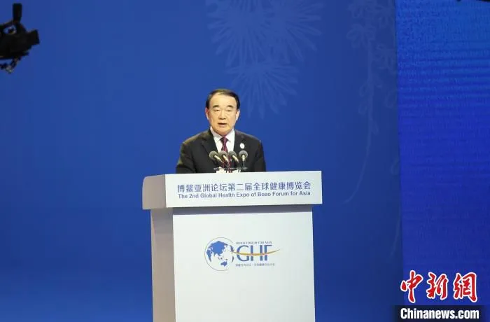 博鳌亚洲论坛秘书长李保东致辞。　胡耀杰 摄