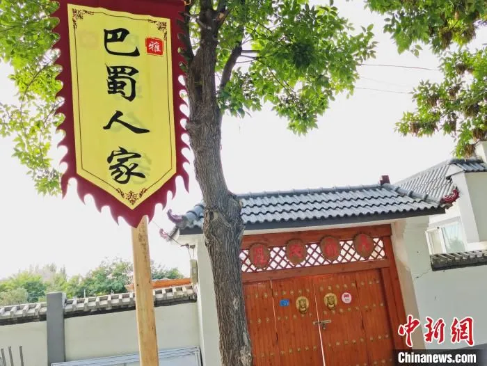各具特色的地方特色宅院。　史玉江 摄