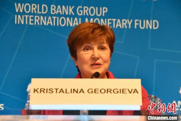 当地时间3月30日，国际货币基金组织(IMF)总裁格奥尔基耶娃表示，IMF预计全球经济增长将好于此前预期，但不同国家地区前景将呈分化趋势，且存在极高的不确定性。图为格奥尔基耶娃此前出席会议资料图。
中新社记者 沙晗汀 摄