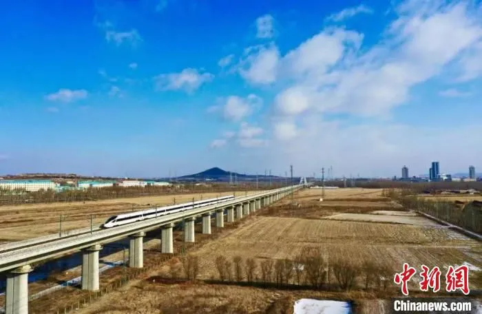 “哈铁”管辖高铁动车组。哈铁提供