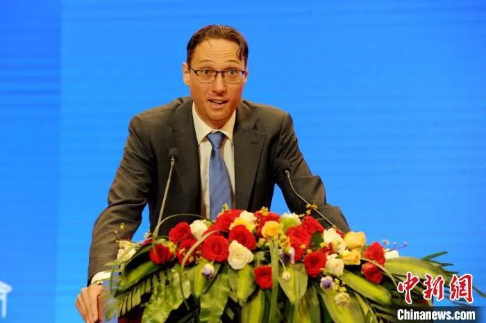 豪氏威马(中国)有限公司总经理尼尔？奥登伯格致辞。　张金川 摄