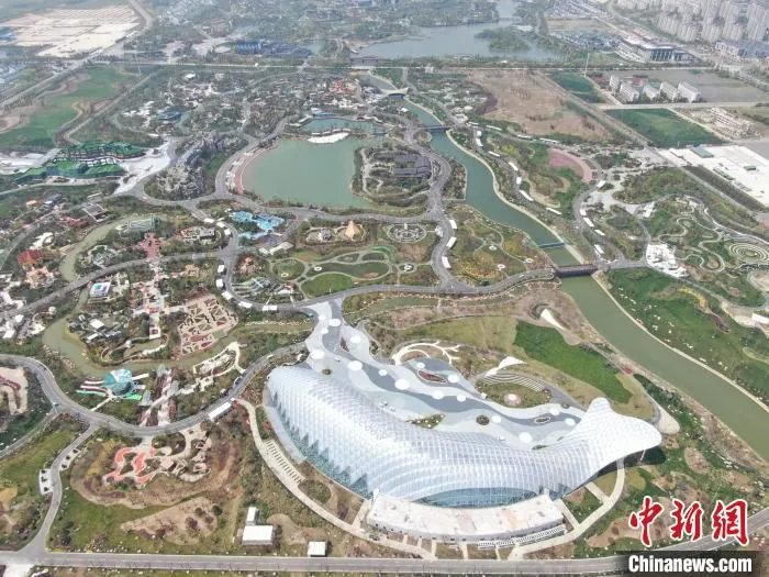2021扬州世界园艺博览会8日正式启幕，图为航拍园区。　泱波 摄
