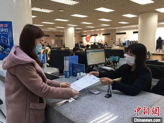 2月1日，辽宁省贸促会签发首份RCEP项下出口韩国原产地证书。　辽宁省贸促会供图