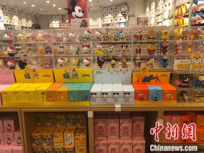 名创优品店内商品。 中新网 左宇坤 摄