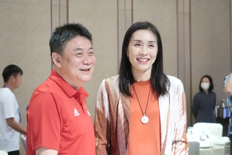 前中國女排隊長孫玥（右）亦有出席歡迎晚宴。陸永鴻攝