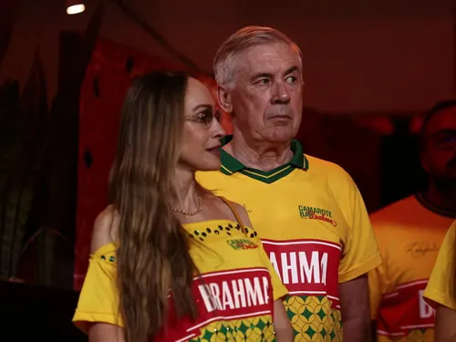 Carlo Ancelotti Enjoys Carnival Fun, Spotted Kissing Three Women