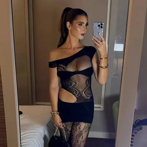Sky Sports star looks 'so hot' as she swaps see-through dress for new 'Bond baddie' look