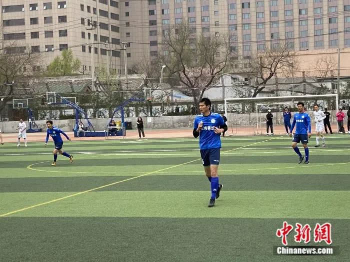 邵佳一在比赛中
