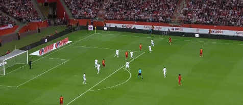 比利时1-0，巴舒亚伊