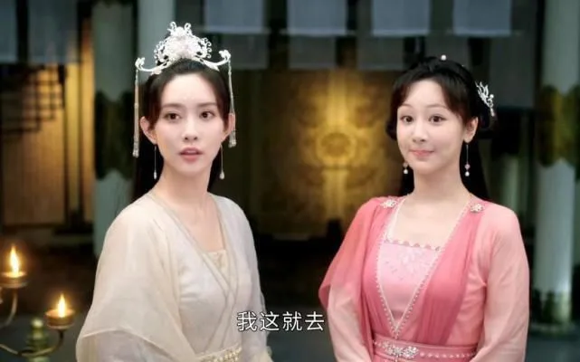 追着流量跑的杨紫,就这样丢了口碑,值得吗? 追着流量跑的杨紫,就这样丢了口碑,值得吗?