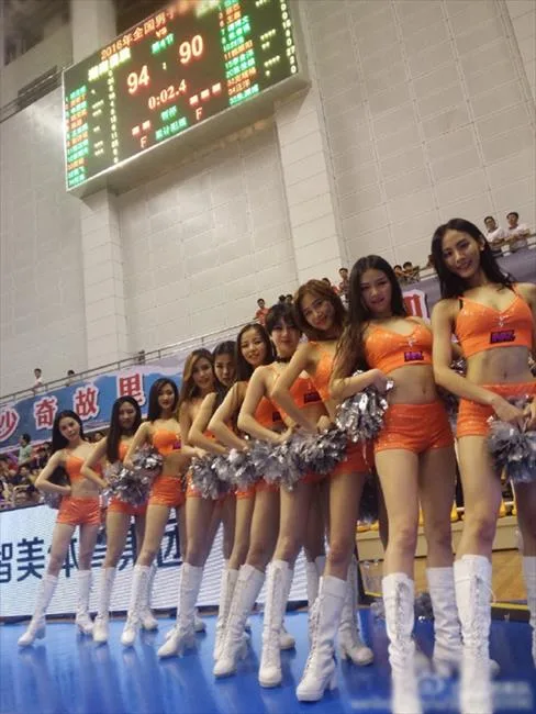 NBL没CBA好看? 湖南男篮啦啦队MZ正到没朋友！