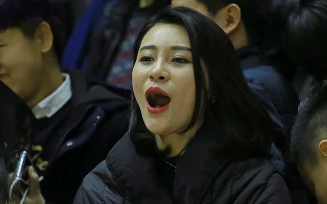 陈露钟鹿纯领衔CBA太太团来袭：又要看台争艳了