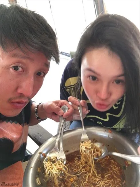 是拳王也是好丈夫！邹市明和妻子冉莹颖秀恩爱合集