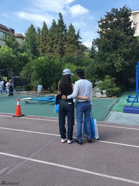 是拳王也是好丈夫！邹市明和妻子冉莹颖秀恩爱合集