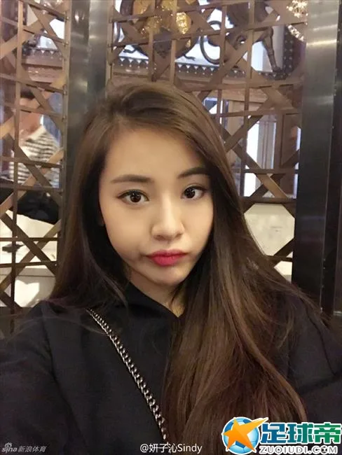 郑大校花妍子沁拳击写真曝光 大秀好身材性感无限