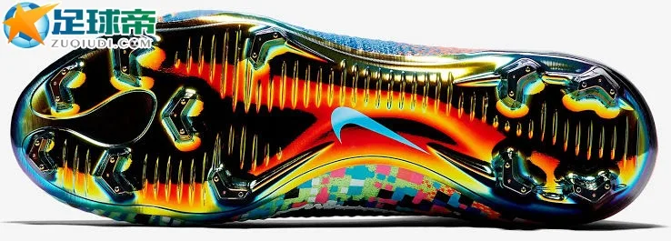 耐克再次推出限量版的Mercurial Superfly V EA Sports足球鞋