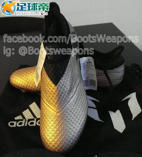 惊人的配色 Messi 16+ PureAgility足球鞋