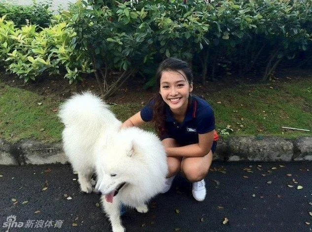 越南19岁美女拳击手黎颜性感私照 19岁早已身家过亿