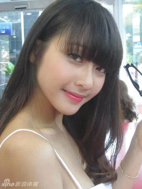 越南19岁美女拳击手黎颜性感私照 19岁早已身家过亿