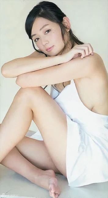 帮我扶着路！日本百名最强巨胸来袭 长泽雅美在列