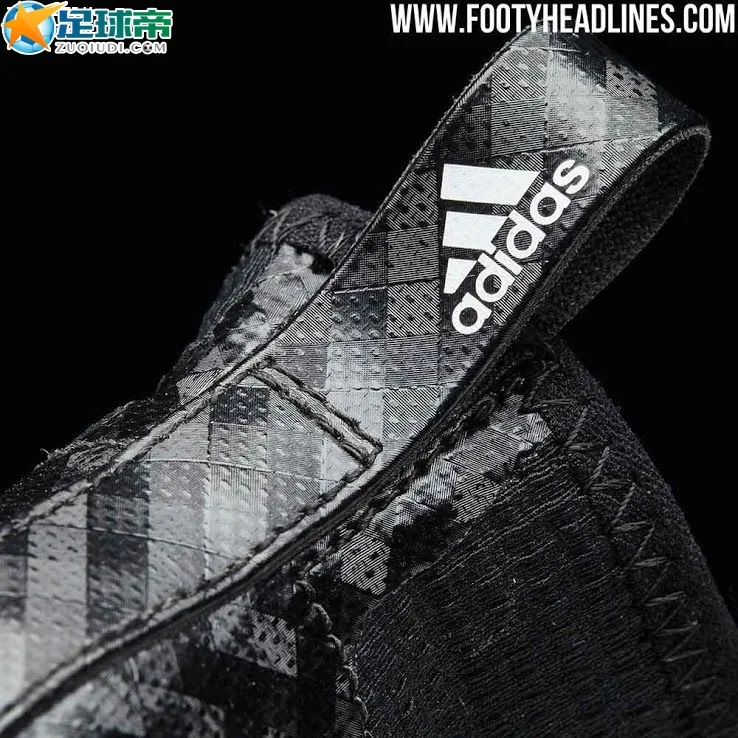 棋盘黑系列Adidas Ace17.1 Primeknit足球鞋