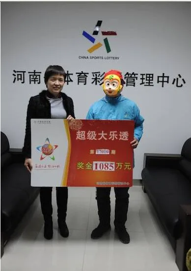 年尾岁末添好运,购彩多年获大礼 新乡彩民领大乐透千万头奖